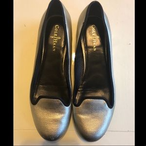 Cole Haan Gold Flats 9.5 M Womens Nike Air series